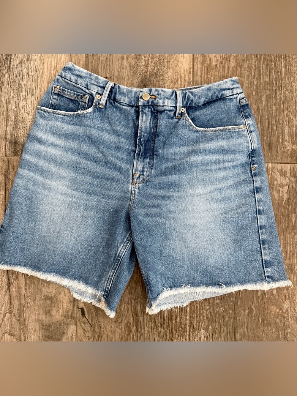 Good American High Waist Zip Women’s Light Blue Distressed Denim Cutoff Shortsy